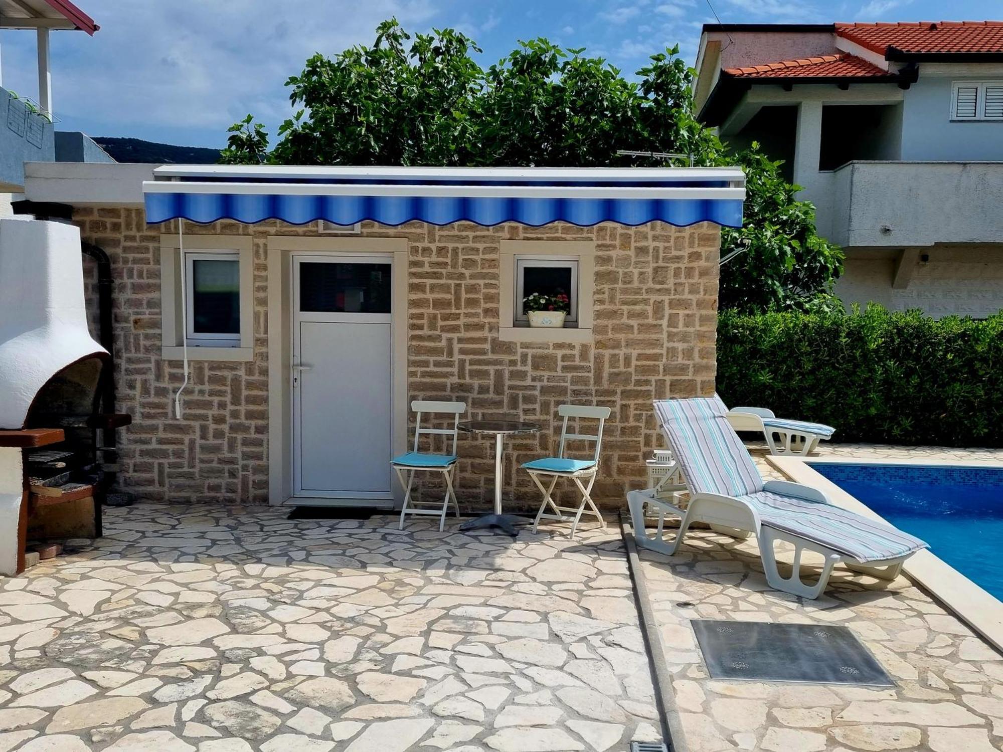 Ara-Zarok Villa Baska  Exterior photo